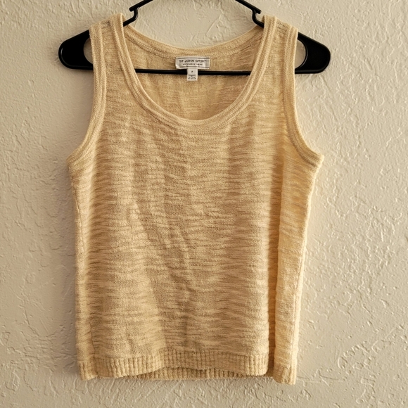 St. John Sport Top Size P - Picture 1 of 5